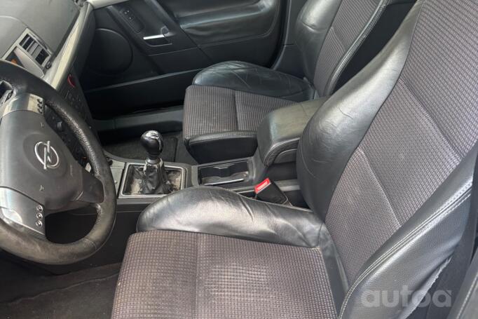 Opel Vectra C GTS hatchback