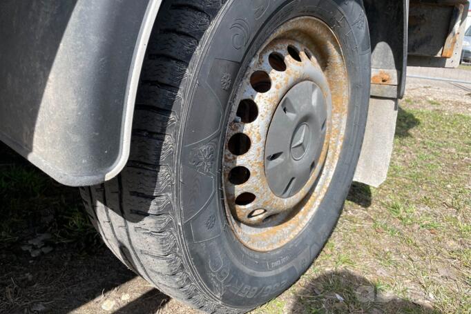 Mercedes-Benz Sprinter Second generation