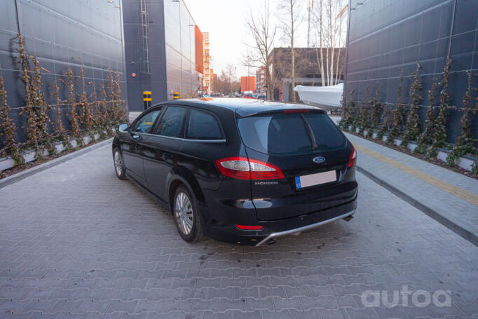 Ford Mondeo 4 generation wagon