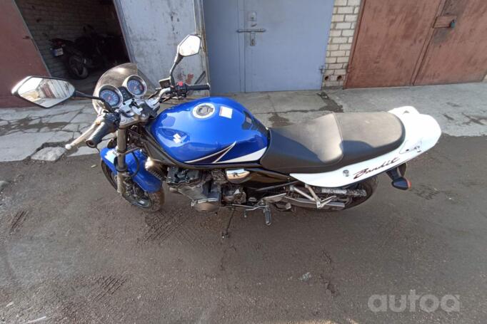 Suzuki GSF600S