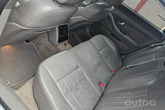 Audi A8 D3/4E Sedan