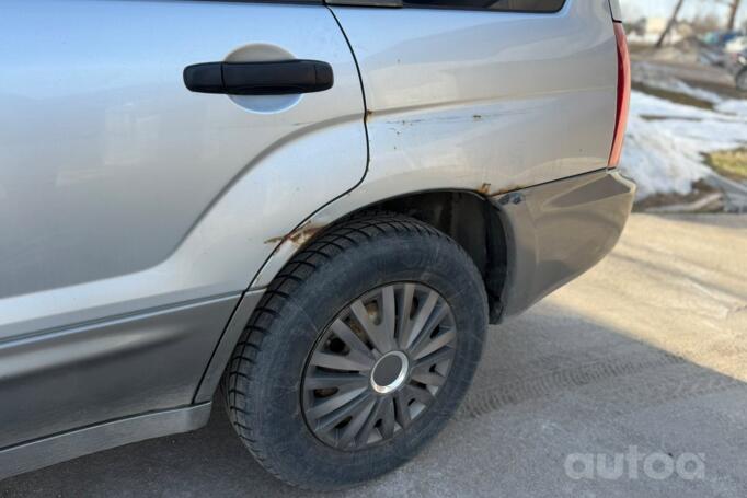 Subaru Forester 2 generation Cross Sports crossover 5-doors