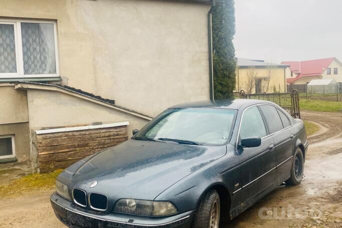 BMW 5 Series E39 Sedan 4-doors