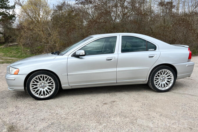 Volvo S60 1 generation [restyling] Sedan
