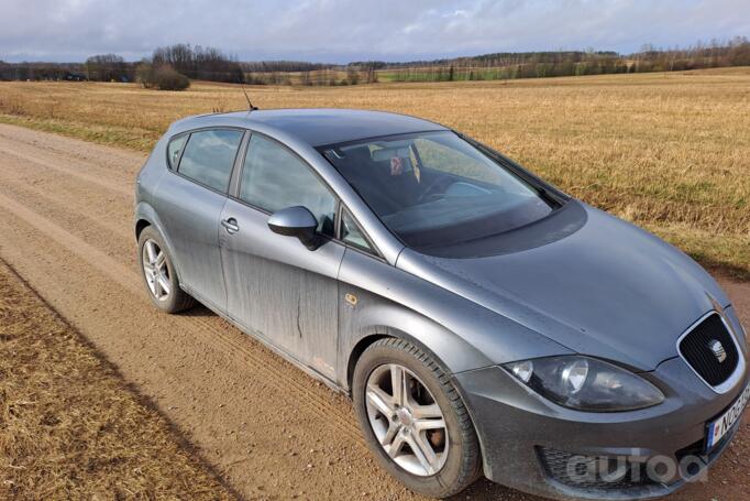SEAT Leon 2 generation [restyling] Hatchback 5-doors
