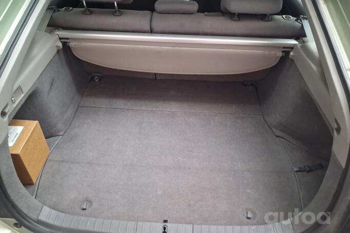 Toyota Prius 2 generation Hatchback