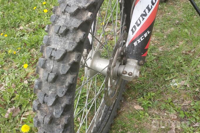 KTM 525
