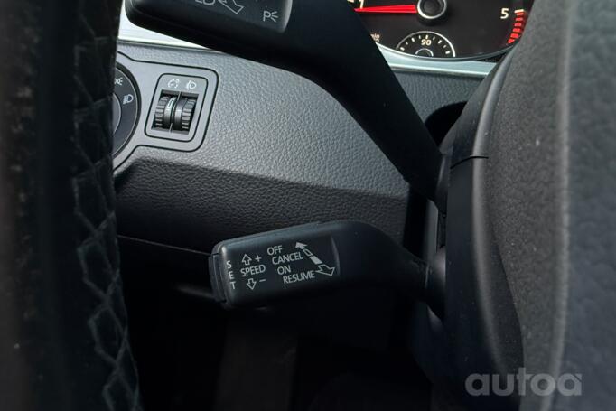 Volkswagen Passat B6 wagon 5-doors