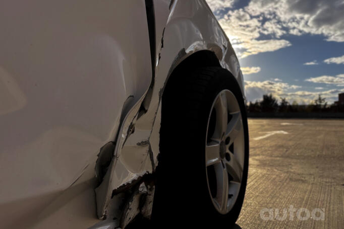 Audi A4 B8/8K wagon 5-doors