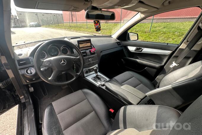 Mercedes-Benz C-Class W204/S204 Sedan 4-doors