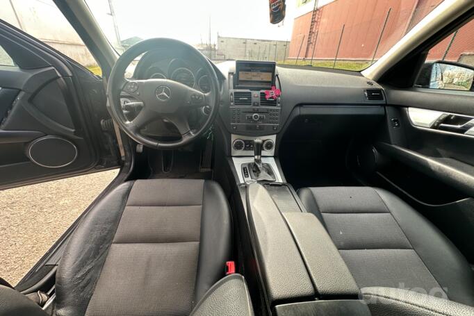 Mercedes-Benz C-Class W204/S204 Sedan 4-doors