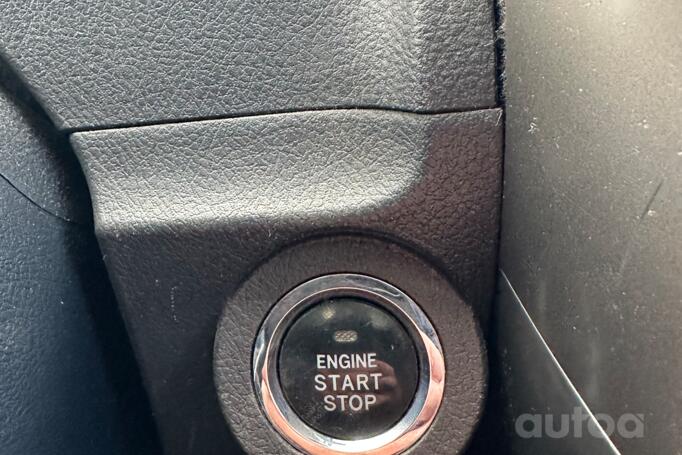 Toyota Verso 1 generation Minivan