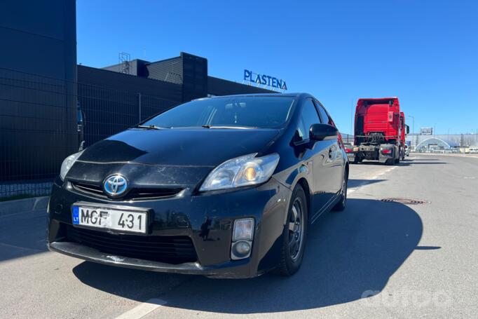 Toyota Prius 3 generation Hatchback 5-doors