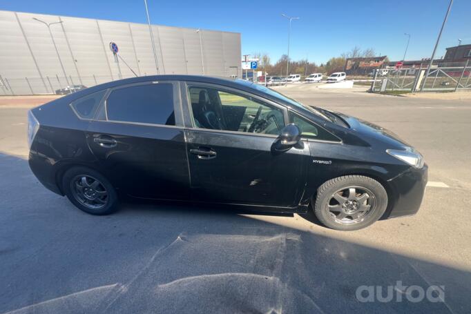 Toyota Prius 3 generation Hatchback 5-doors
