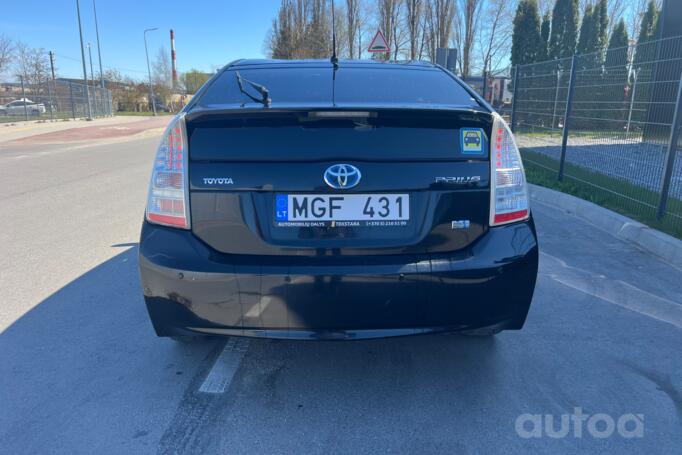 Toyota Prius 3 generation Hatchback 5-doors