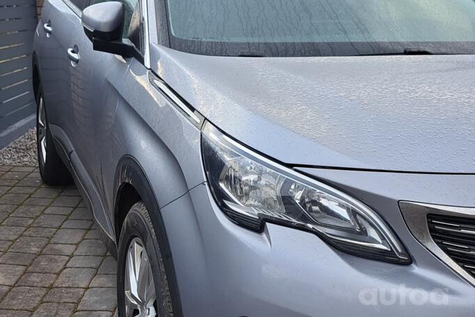 Peugeot 5008 2 generation Crossover