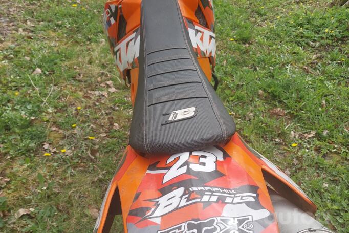 KTM 525