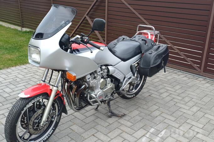 Yamaha XJ