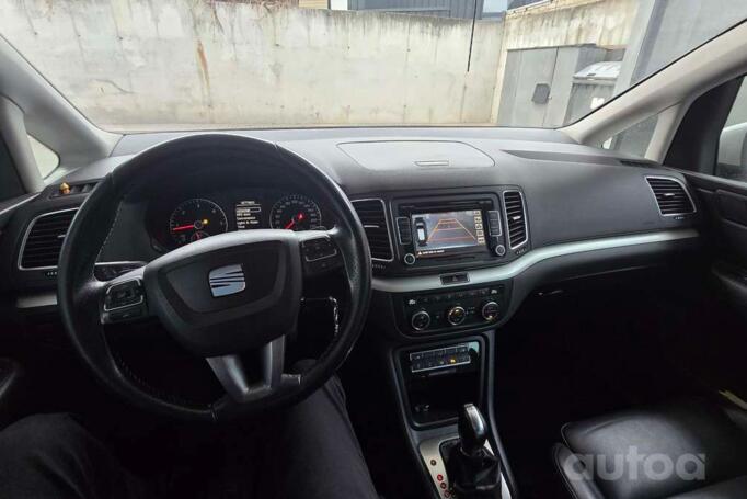 SEAT Alhambra 2 generation Minivan