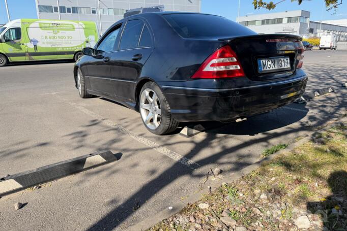 Mercedes-Benz C-Class W203/S203/CL203 [restyling] Sedan 4-doors