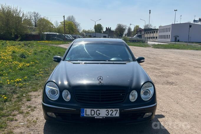 Mercedes-Benz E-Class W211 Sedan