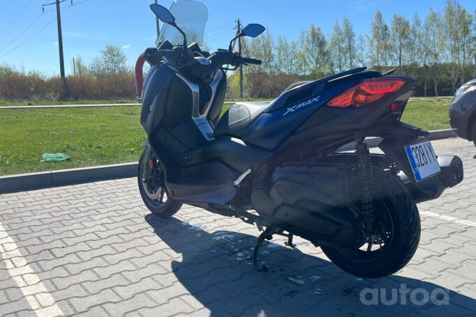 Yamaha X-MAX