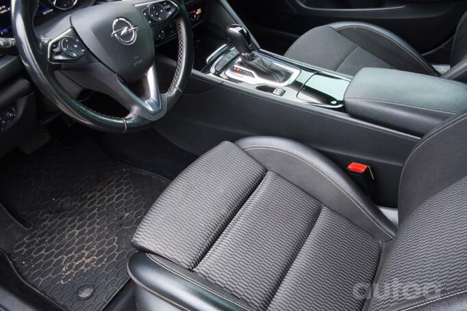 Opel Insignia B Country Tourer wagon 5-doors