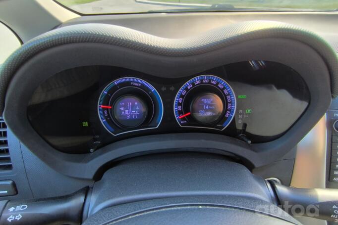 Toyota Auris 1 generation [restyling] Hybrid hatchback 5-doors