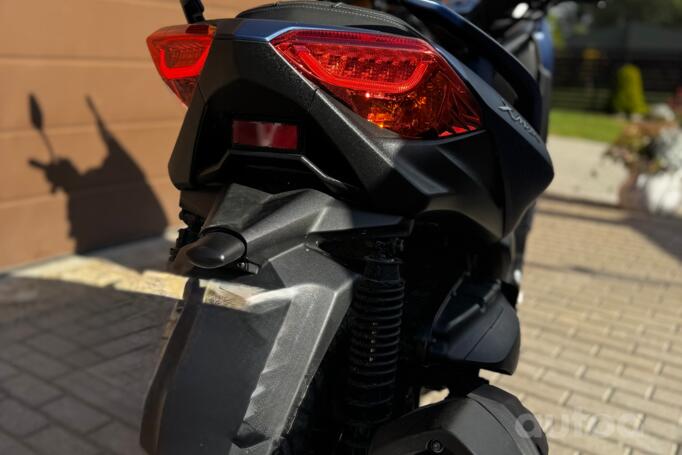 Yamaha X-MAX