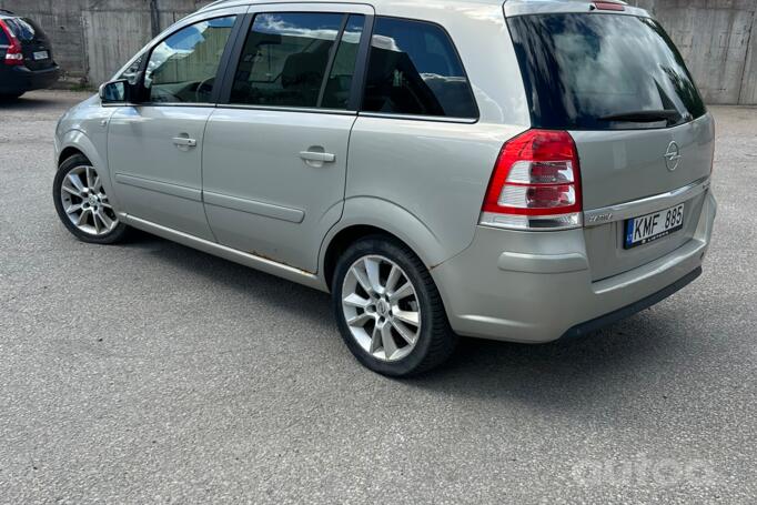 Opel Zafira B Minivan 5-doors