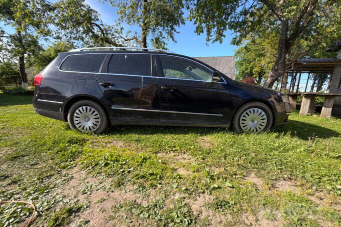 Volkswagen Passat B6 wagon 5-doors