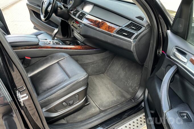 BMW X5 E70 Crossover