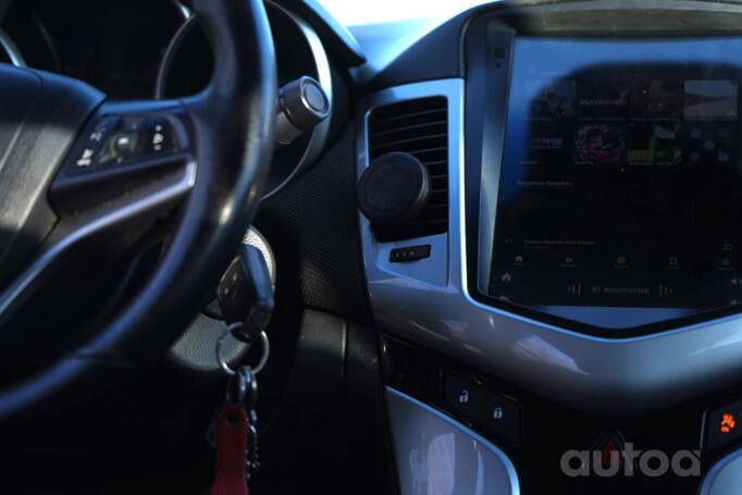 Chevrolet Cruze J300 [restyling] Sedan 4-doors