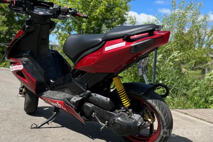 Aprilia SR