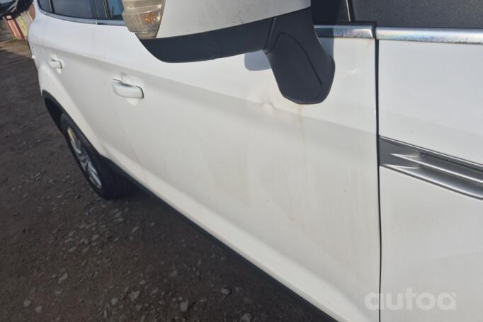 Ford Kuga 1 generation Crossover