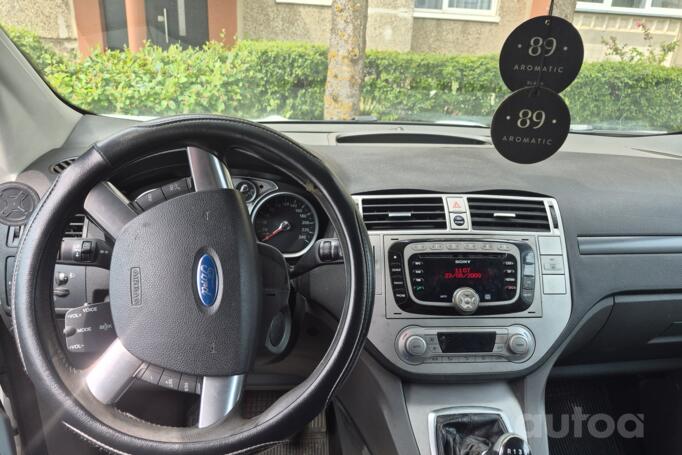 Ford Kuga 1 generation Crossover