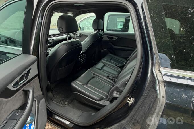 Audi Q7 4M Crossover