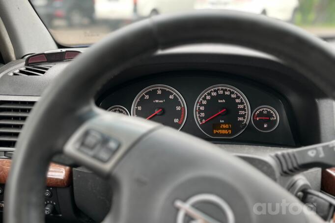 Opel Vectra C [restyling] OPC hatchback 5-doors
