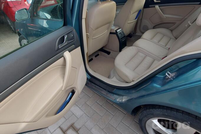 Skoda Octavia 2 generation Liftback 5-doors