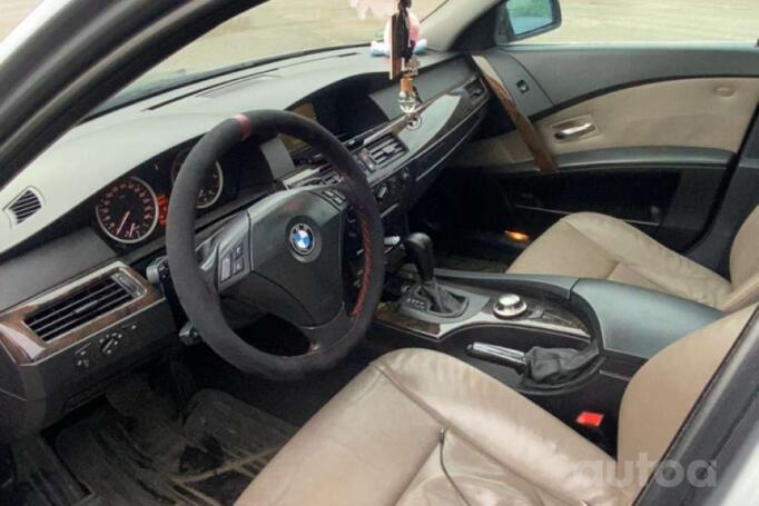 BMW 5 Series E60/E61 Touring wagon