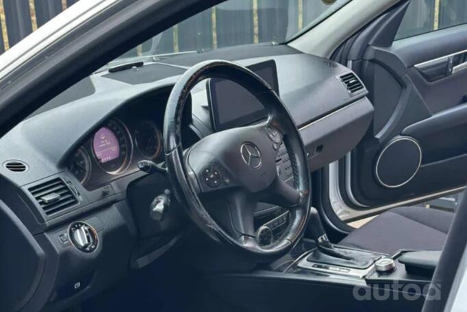 Mercedes-Benz C-Class W204/S204 Sedan
