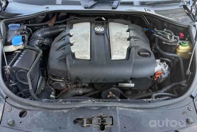 Volkswagen Touareg 1 generation [restyling] Crossover