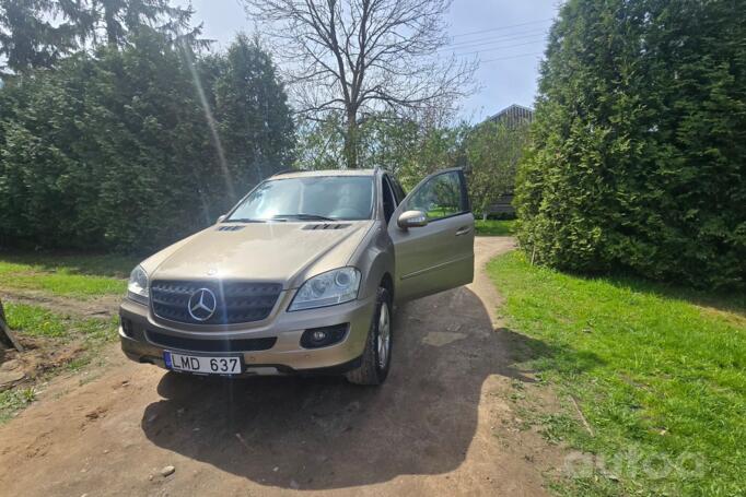Mercedes-Benz M-Class W164 Crossover 5-doors