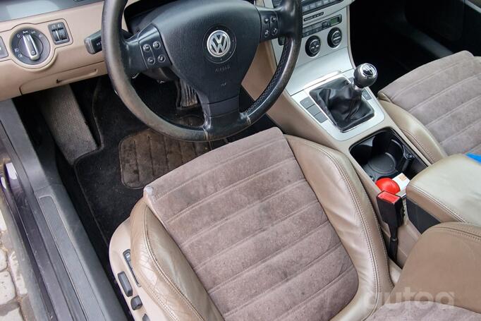 Volkswagen Passat B6 Sedan 4-doors