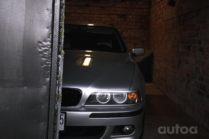 BMW 5 Series E39 Touring wagon