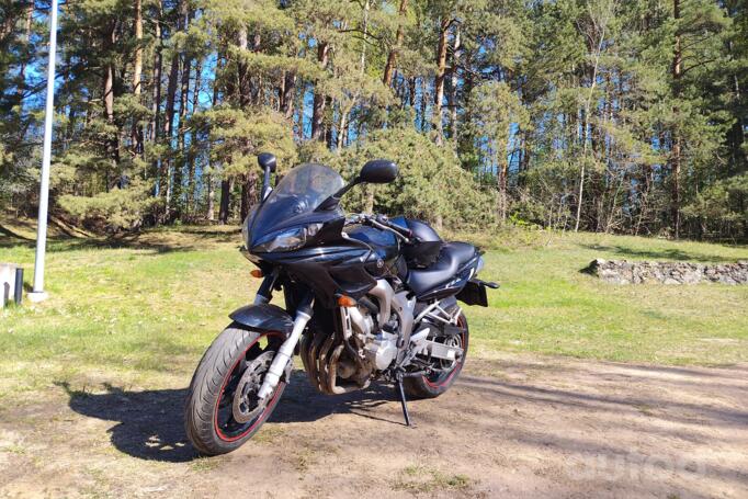 Yamaha FZ