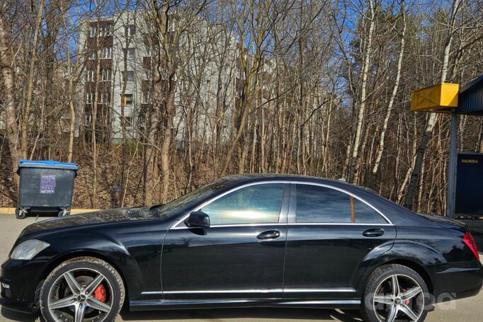 Mercedes-Benz S-Class W221 Sedan 4-doors
