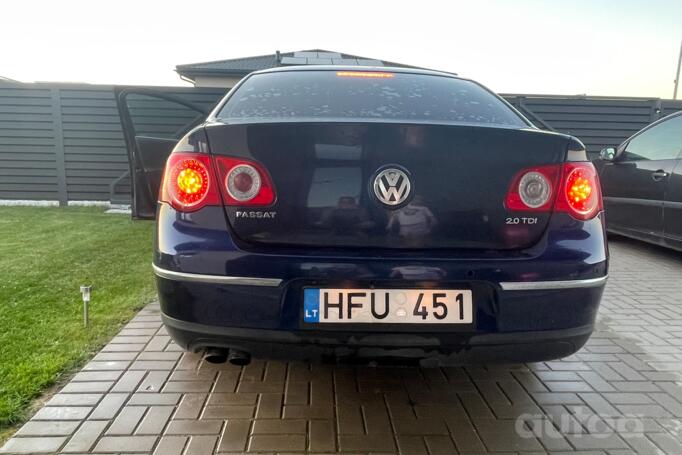Volkswagen Passat B6 Sedan 4-doors