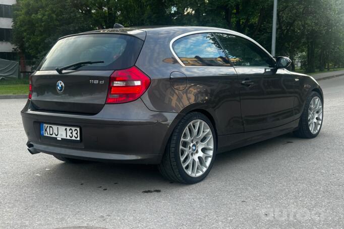 BMW 1 Series E81/E82/E87/E88 [restyling] Hatchback 3-doors