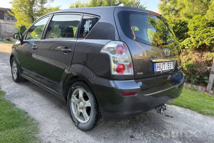 Toyota Corolla Verso 1 generation [restyling] -2 generation